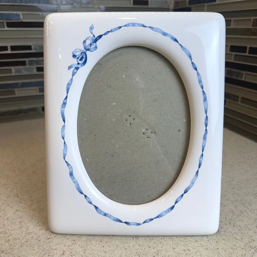 VTG Hallmark Ceramic Picture Frame White w/ Blue Ribbon Oval 5x7 Nursery Decor